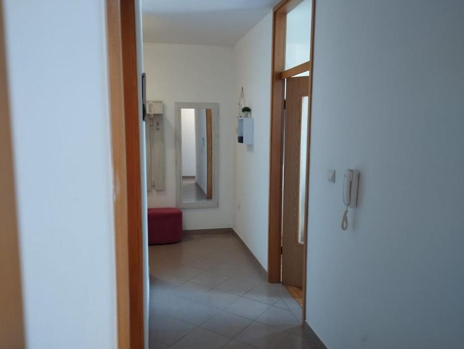 טרוגיר Deep Blue Apartment מראה חיצוני תמונה