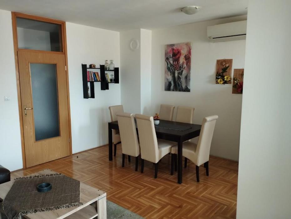 טרוגיר Deep Blue Apartment מראה חיצוני תמונה